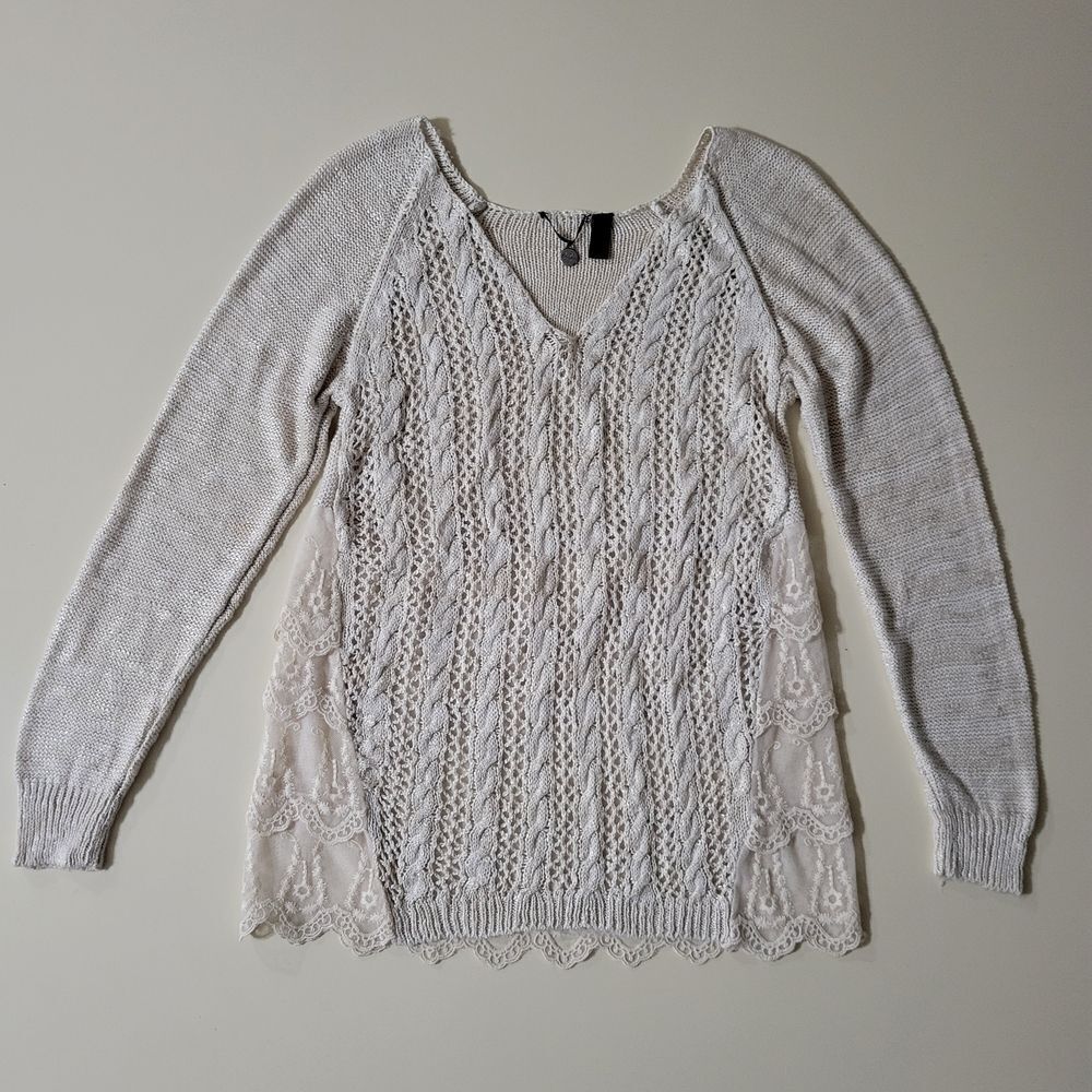 Buckle BKE Cream Cable Knit And Lace V-Neck Sweater